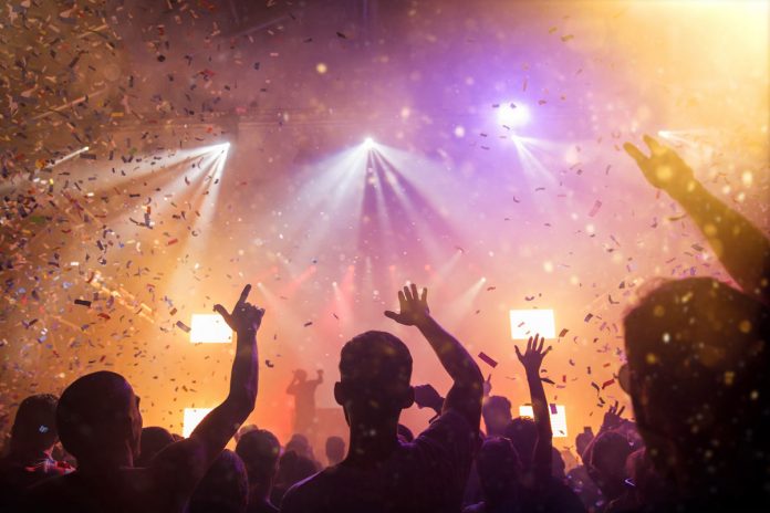 summer-opening-dj-party_6501959_2