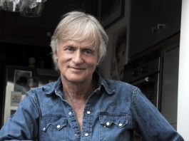 Sanary : Dave avec ses musiciens