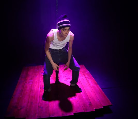 Hyères : Douchka – SAMA Compagnie