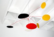 Hyères les Palmiers : CALDER, équilibre en couleurs