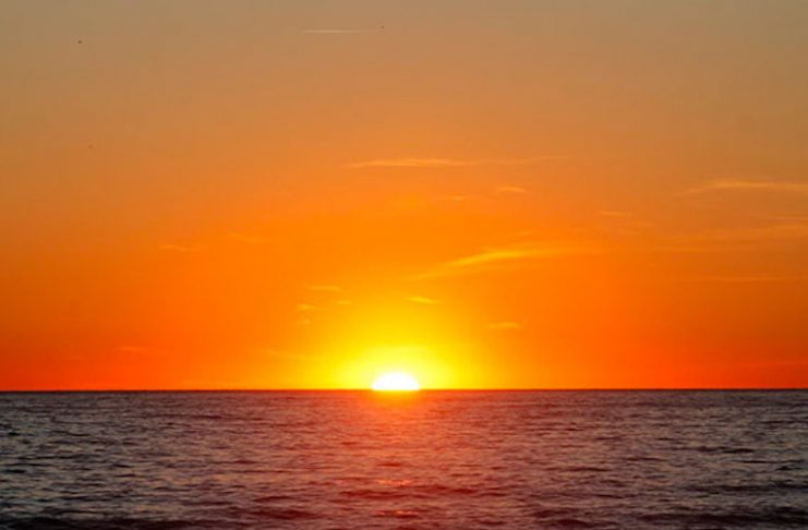 Hyères les Palmiers : Sunset au large de Porquerolles