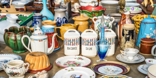 Vente dans une brocante, un vide-greniers ou une braderie : quelles règles respecter ?